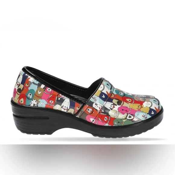 Easy Works by Easy Street lyndee multidog patent nonslip non-marking shoes sz10 - Picture 1 of 9